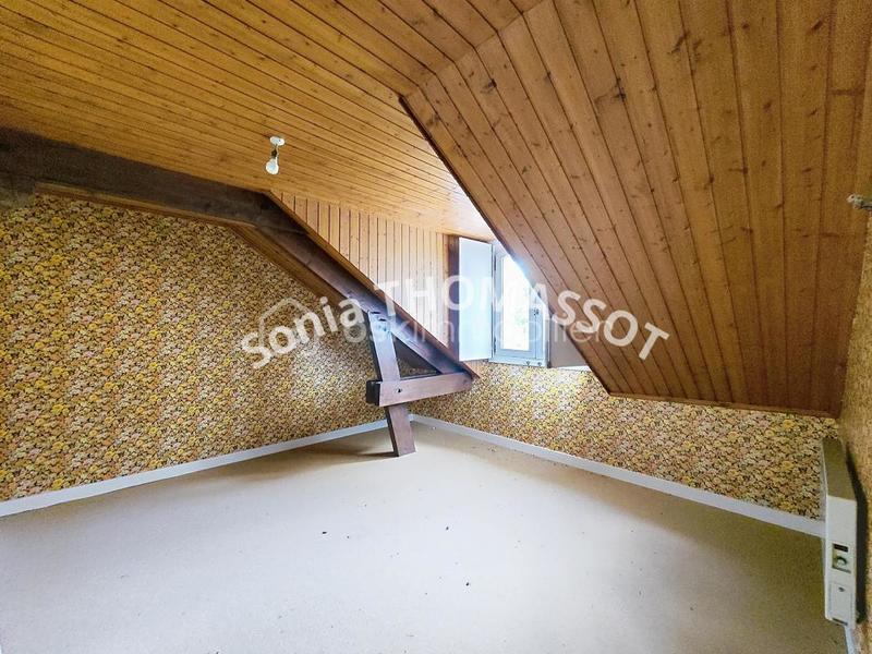 Maison - 200 m² - 8 pièces