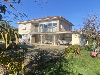 Maison - 155 m² - 7 pièces