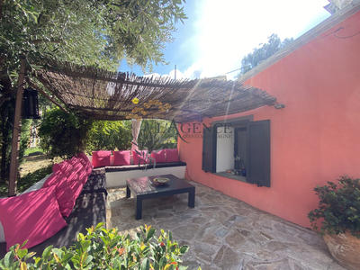 Maison - 104 m² - 4 pièces