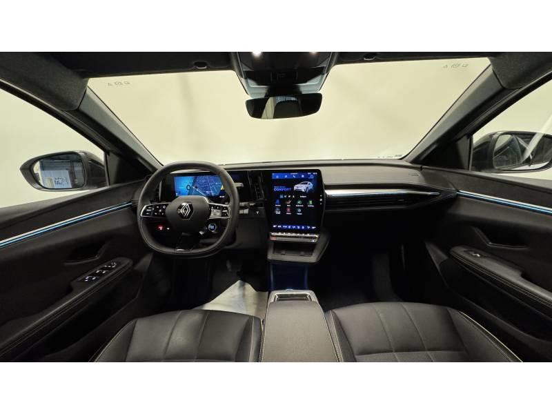 Renault Mégane E-Tech 220 ch autonomie confort Gsr2 Iconic