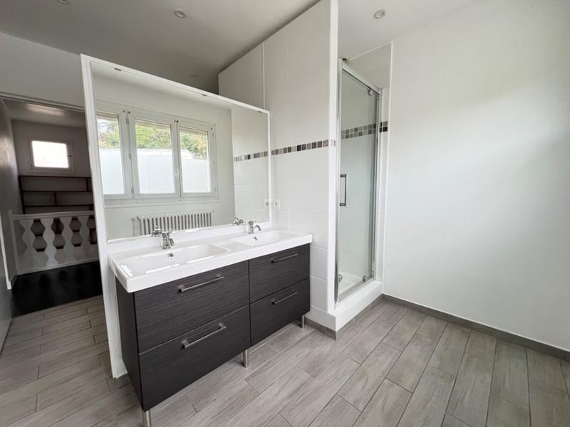 Maison - 144 m² - 8 pièces