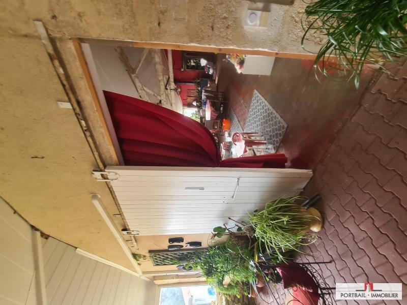 Propriété - 345 m² - 8 pièces