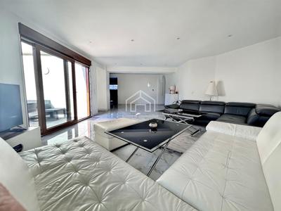 Appartement - 170 m² - 4 pièces