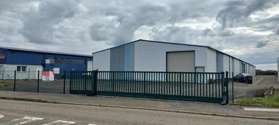 Local commercial - 385 m² - 1 pièce