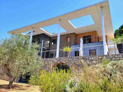 Propriété - 624 m² - 12 pièces