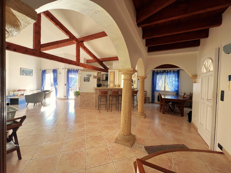 Maison - 136 m² - 4 pièces