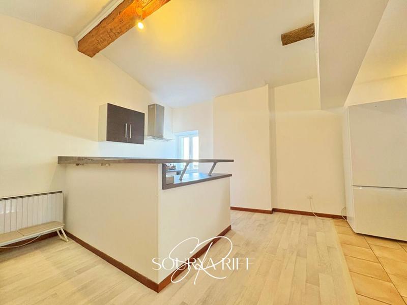 Appartement - 60 m² - 2 pièces