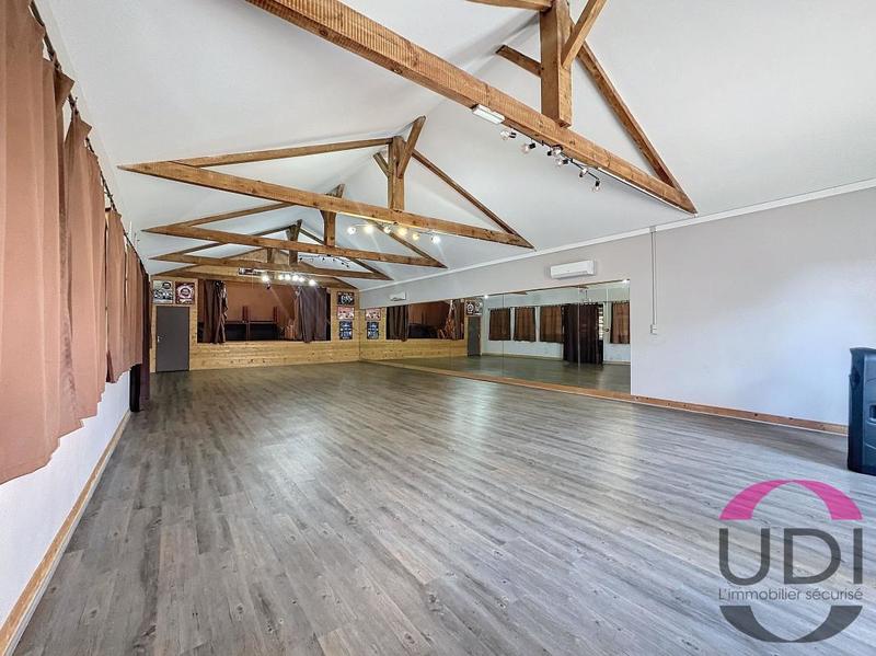 Immeuble - 1 500 m² - 19 pièces