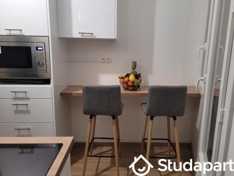 Chambre - 10 m² - 1 pièce