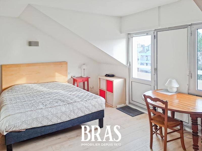 Appartement - 134 m² - 6 pièces