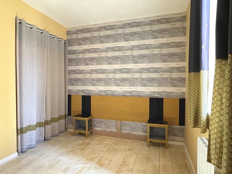 Maison en pierre - 92 m² - 4 pièces