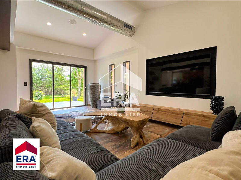 Maison - 183 m² - 6 pièces