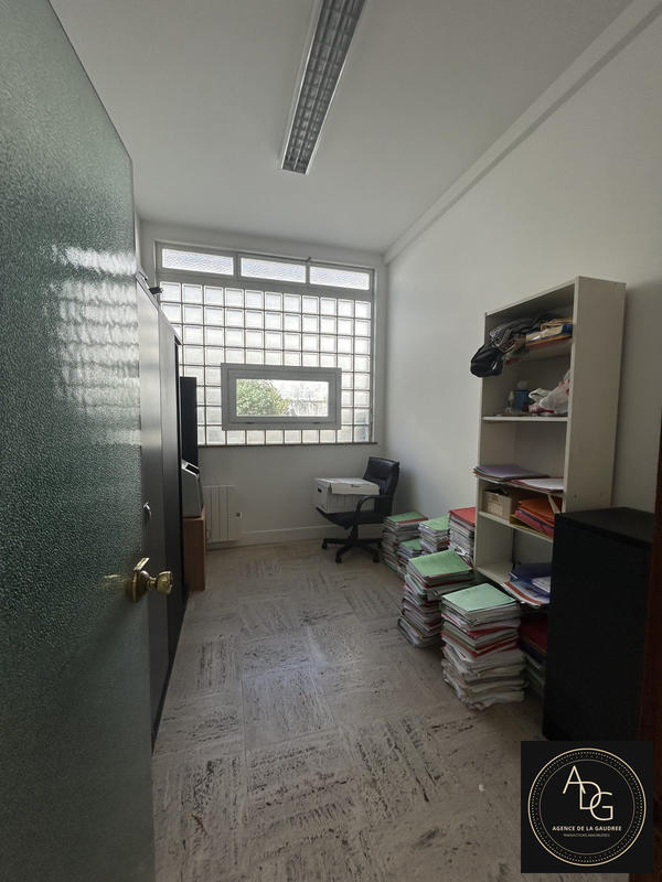 Local d'activités - 90 m²