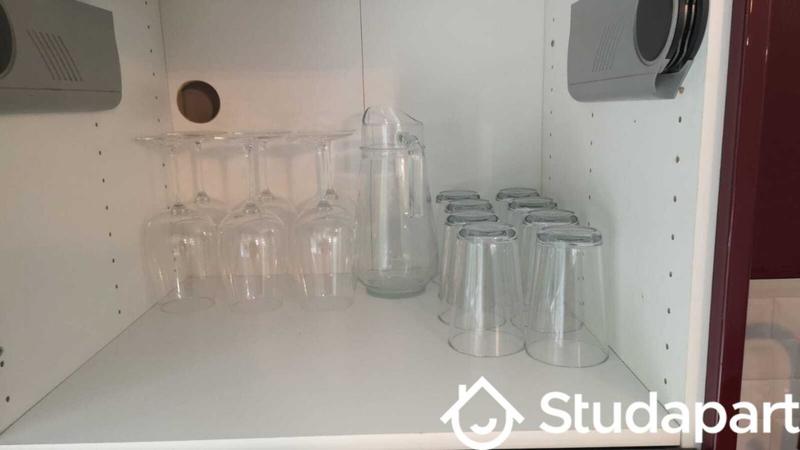 Chambre - 11 m² - 1 pièce