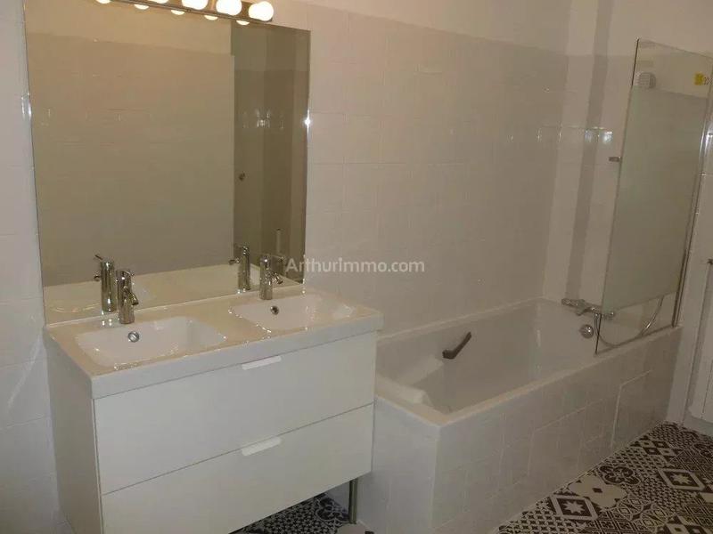 Appartement - 83 m² - 3 pièces