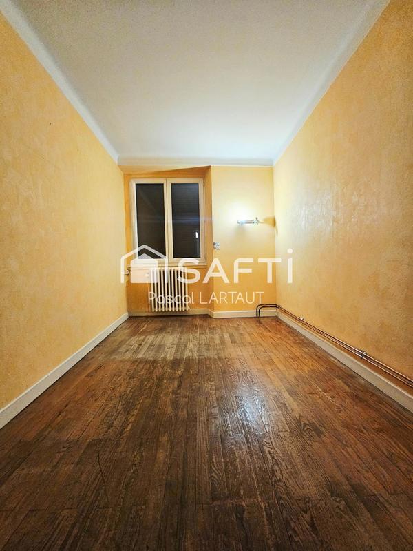 Maison - 280 m² - 9 pièces