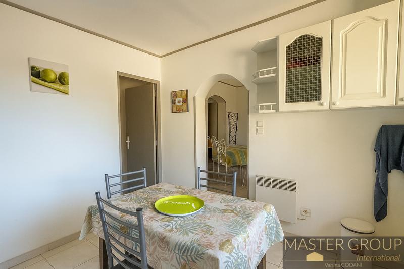 Maison - 208 m² - 9 pièces