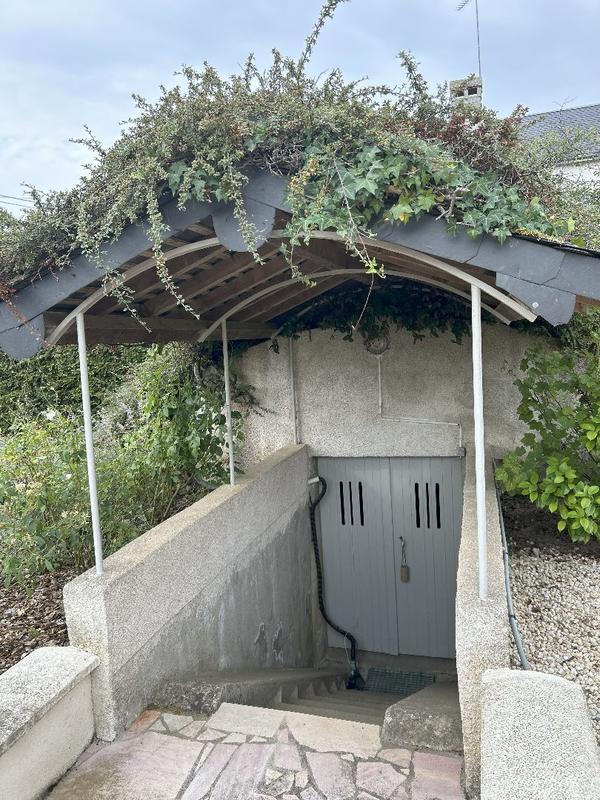 Maison - 270 m² - 10 pièces