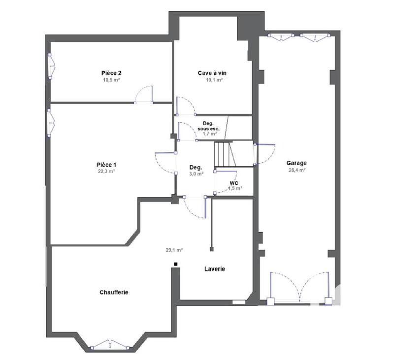 Maison - 250 m² - 8 pièces