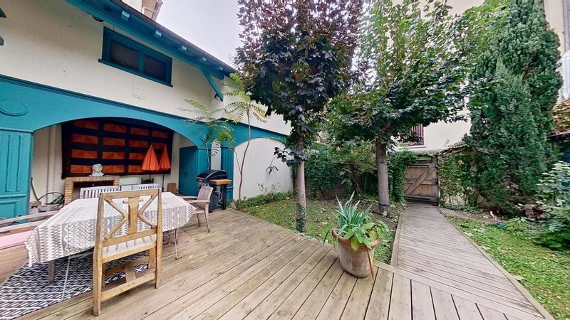 Maison de ville - 200 m² - 5 pièces