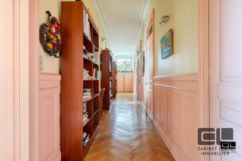 Appartement - 198 m² - 6 pièces