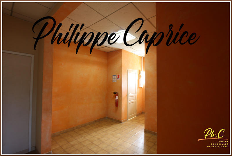 Bureau - 65 m² - 5 pièces