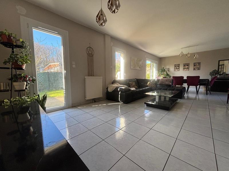 Maison - 114 m² - 6 pièces