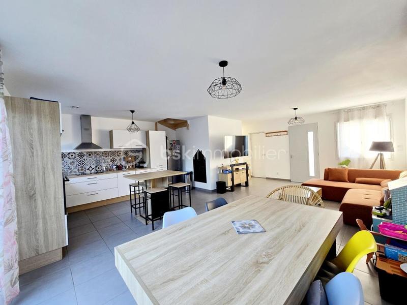 Maison - 84 m² - 4 pièces