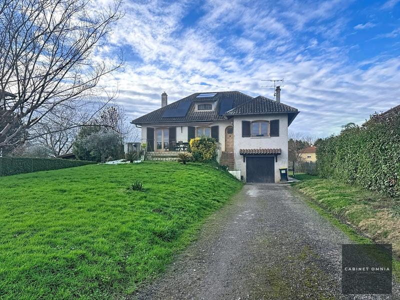 Maison - 102 m² - 4 pièces