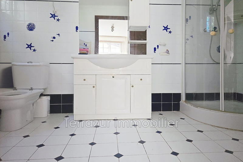 Mas - 900 m² - 10 pièces