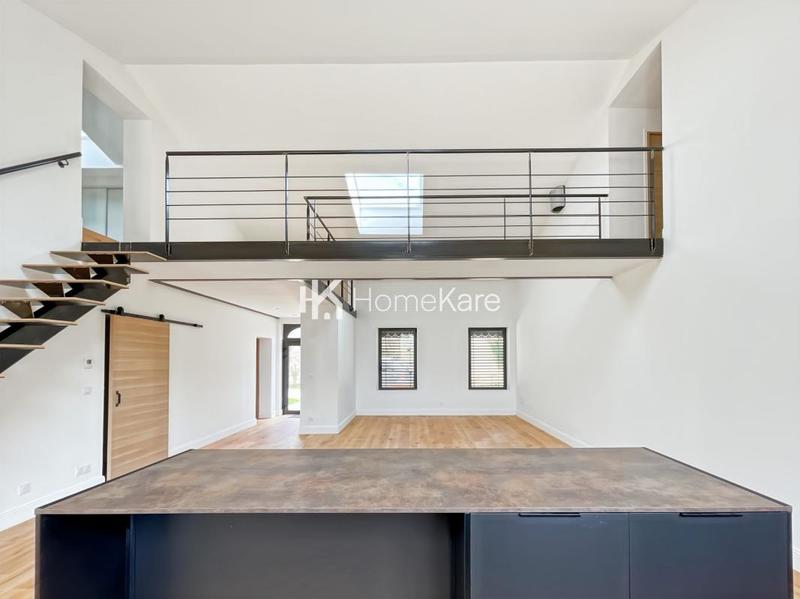 Maison - 200 m² - 6 pièces