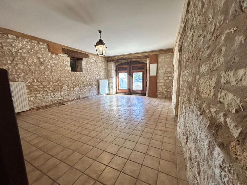 Maison - 512 m² - 14 pièces