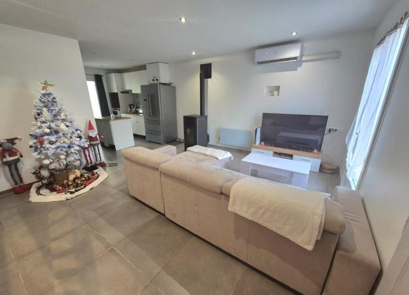 Maison - 93 m² - 4 pièces