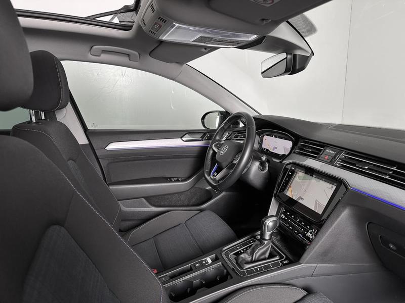 Volkswagen Passat Sw Gte 218ch Dsg Hybride Rechargeable Ja18p T.O Digital Cockpit Regul Acc Camera