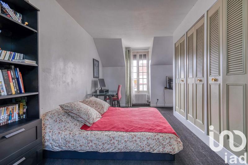 Maison - 166 m² - 6 pièces