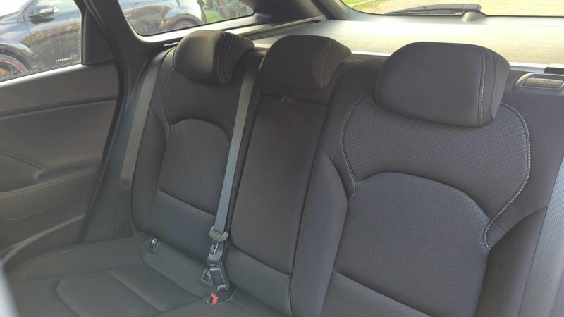 Hyundai i30 Sw 1.6 CRDi 115 Dct7 Business - Automatique