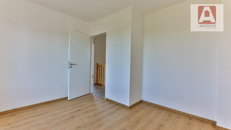 Maison - 93 m² - 5 pièces