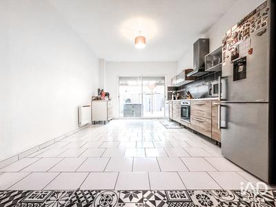 Maison - 140 m² - 4 pièces