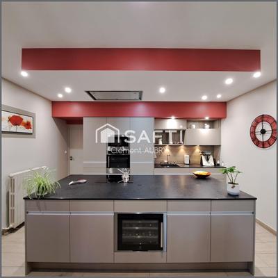 Maison - 190 m² - 6 pièces