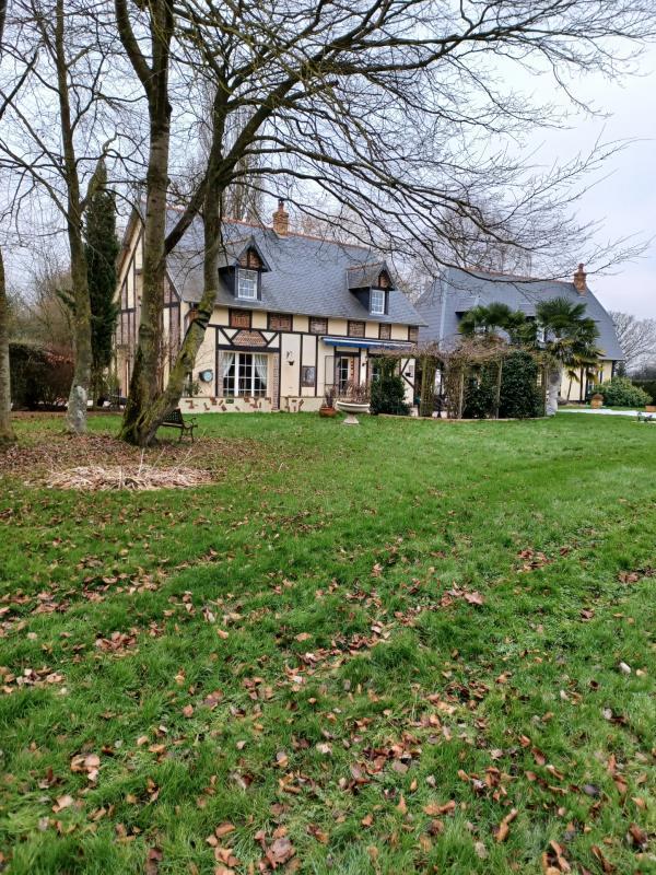 Propriété - 240 m² - 7 pièces