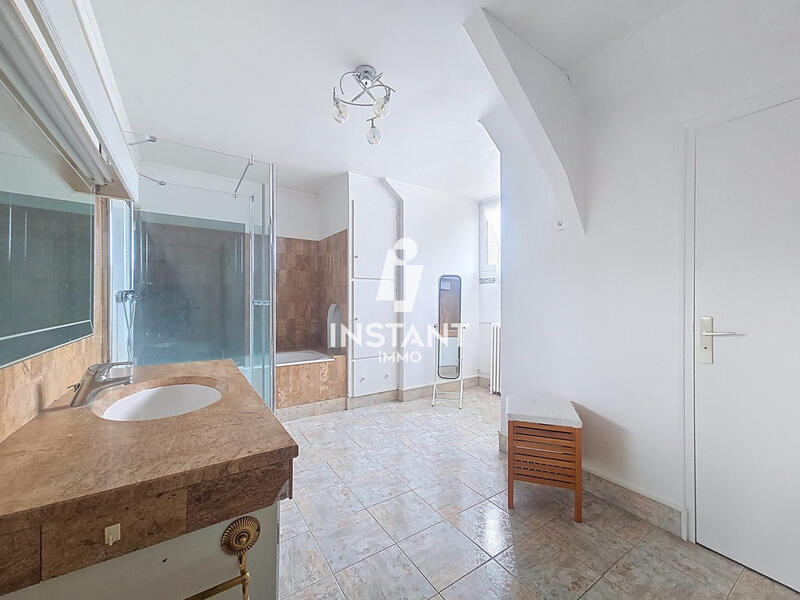 Maison ancienne - 147 m² - 7 pièces