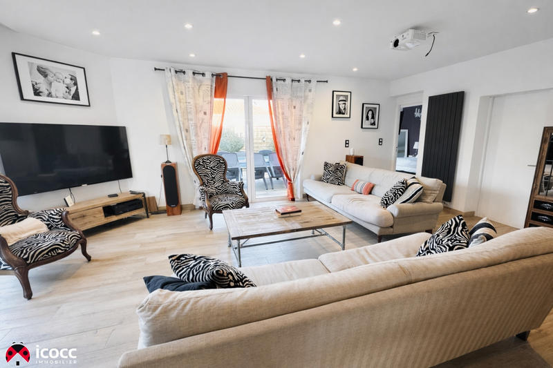 Maison - 174 m² - 10 pièces