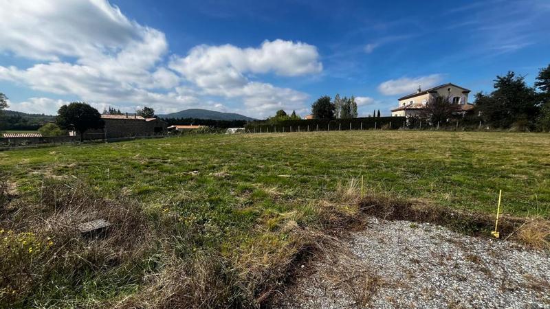 Terrain constructible - 805 m²