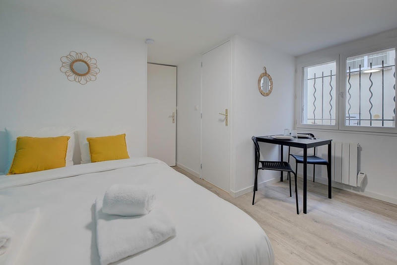 Immeuble - 87 m² - 6 pièces