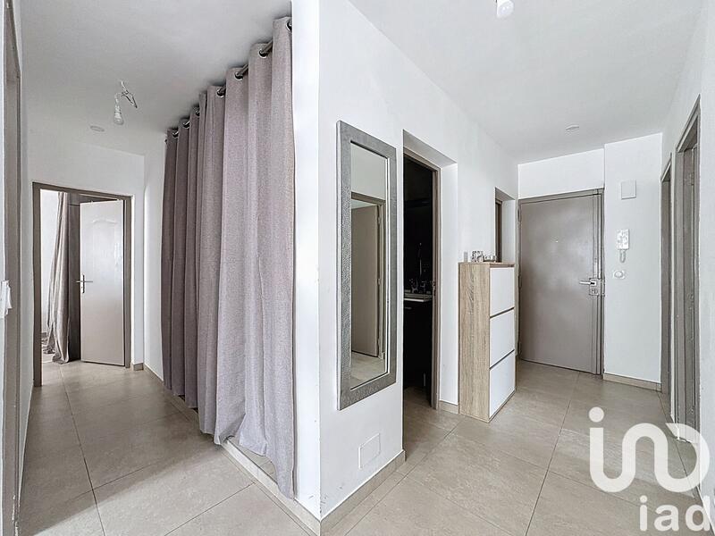 Appartement - 90 m² - 4 pièces