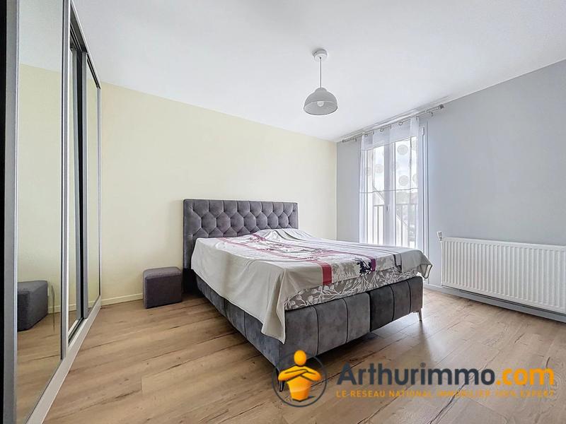 Maison - 225 m² - 10 pièces