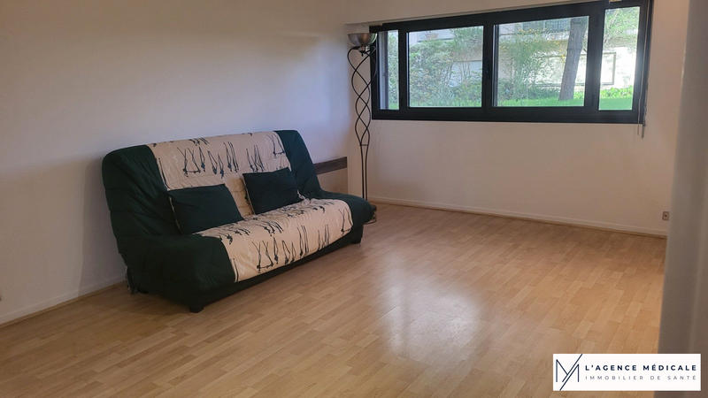 Bureau - 48 m² - 2 pièces