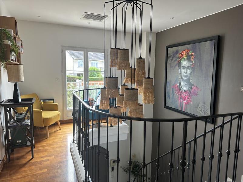 Maison - 190 m² - 8 pièces