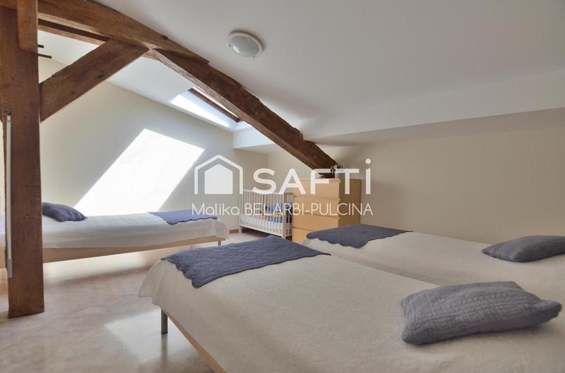 Maison - 392 m² - 14 pièces