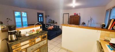 Maison traditionnelle - 84 m² - 4 pièces